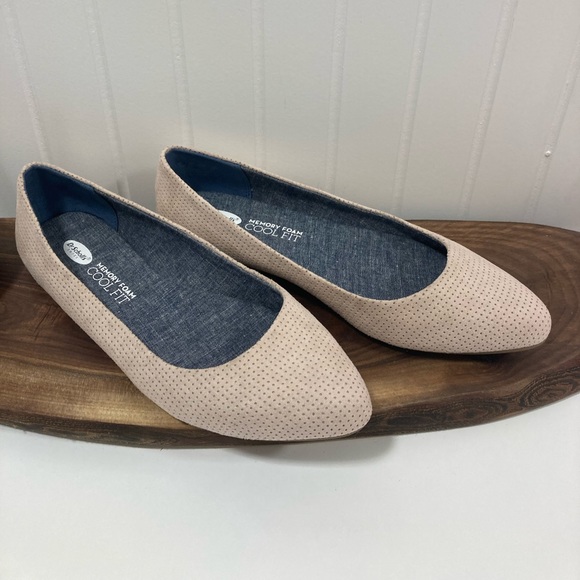 NWTs Dr. Scholls Suede Flats - Picture 3 of 6